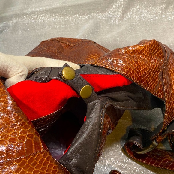 GLEN ARTHUR PYTHON Multiple Way FillAll Real Humanely Farmed Charity Large Bag - Picture 13 of 17